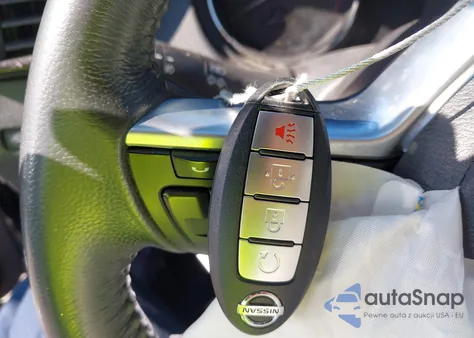 2017 Nissan Rogue Sv z USA, uszkodzony, nr VIN KNMAT2MT3HP595912